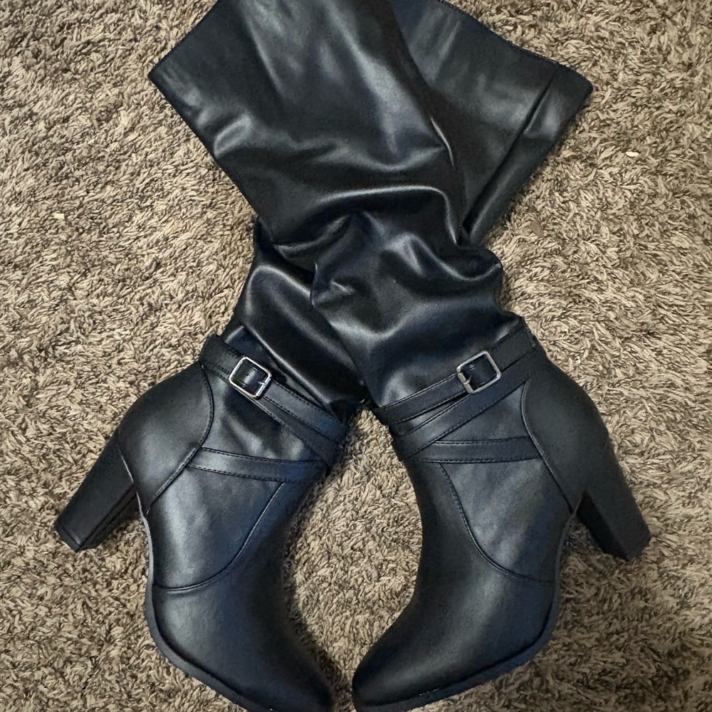 SHEIN Black Heeled Boots